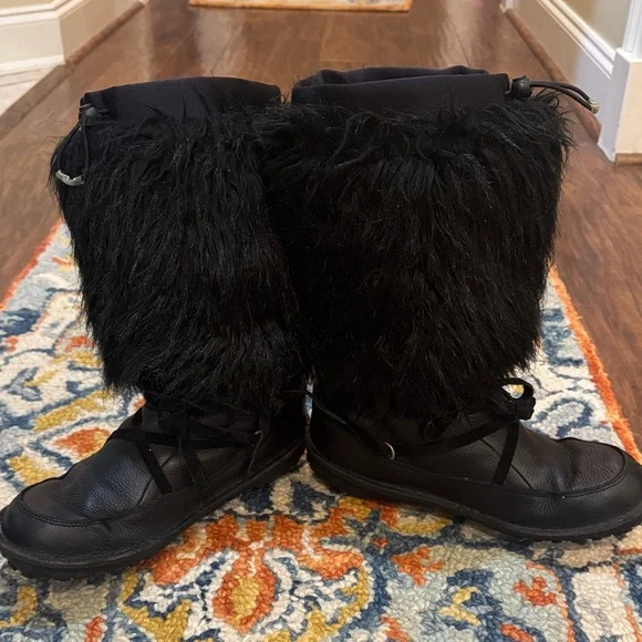 Sorel Ahnah Apres-Ski Black Fur-Trimmed Winter Boots - Picture 3 of 7